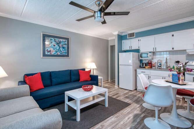 Sunset Beach Suites St. Pete Beach Exterior foto
