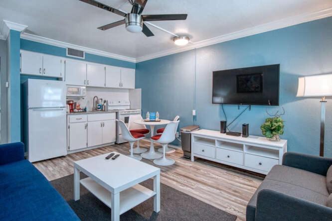 Sunset Beach Suites St. Pete Beach Exterior foto