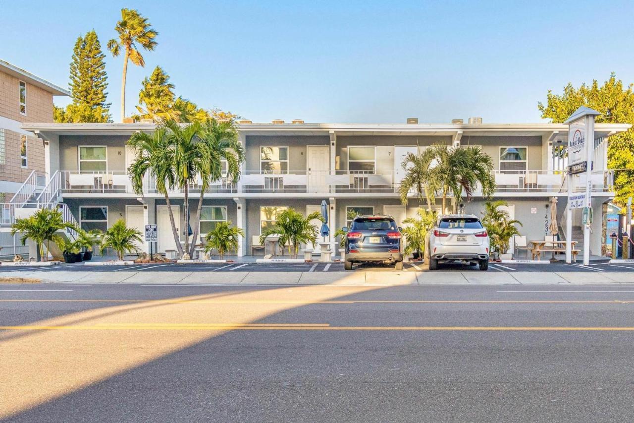 Sunset Beach Suites St. Pete Beach Exterior foto